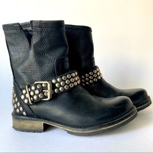 Like new Steve Madden boots